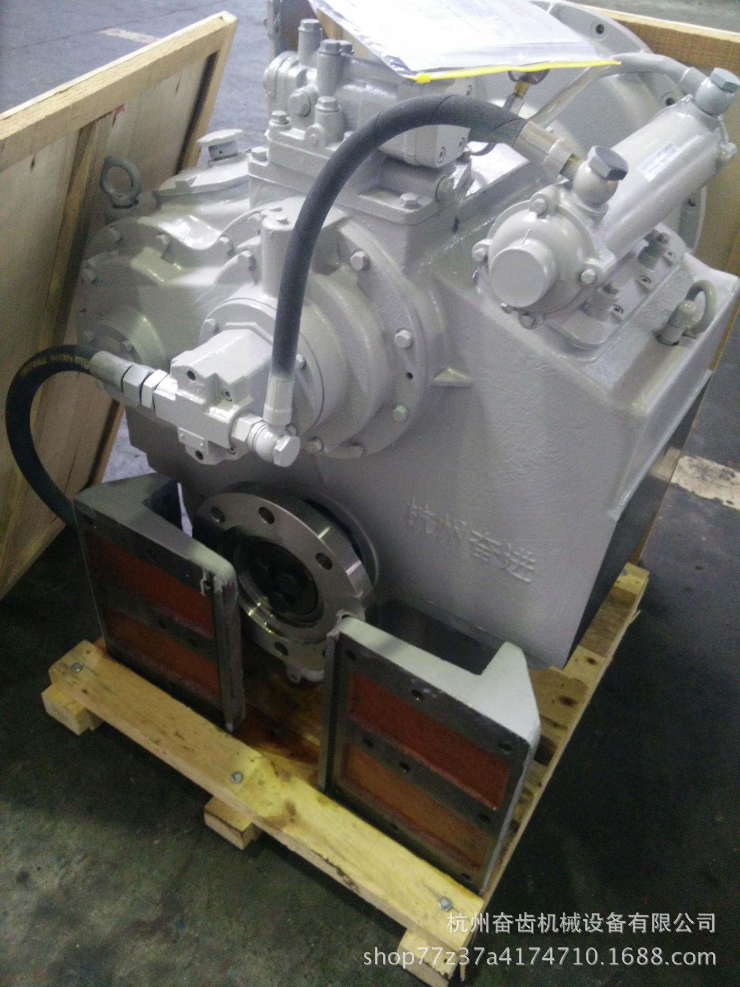 供应玉柴YC6M280C柴油机配套杭州前进D300船用齿轮箱