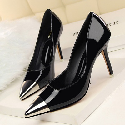 806-1 the European and American wind sexy club rock metal steel-toed pointed high heel with shallow mouth pointed patent