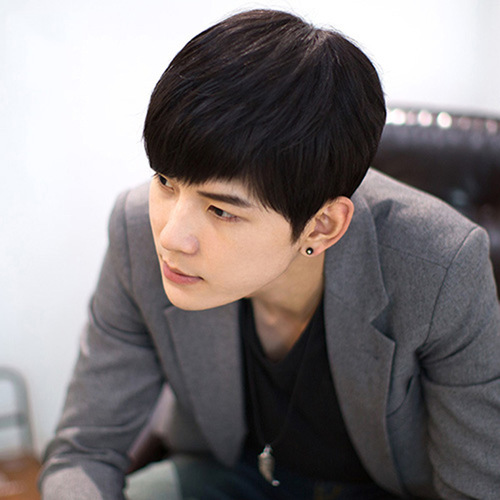 Good species grass wig men's short straight hair Japanese and Korean fashion handsome oblique bangs short straight hair wig headgear foreign trade wholesale