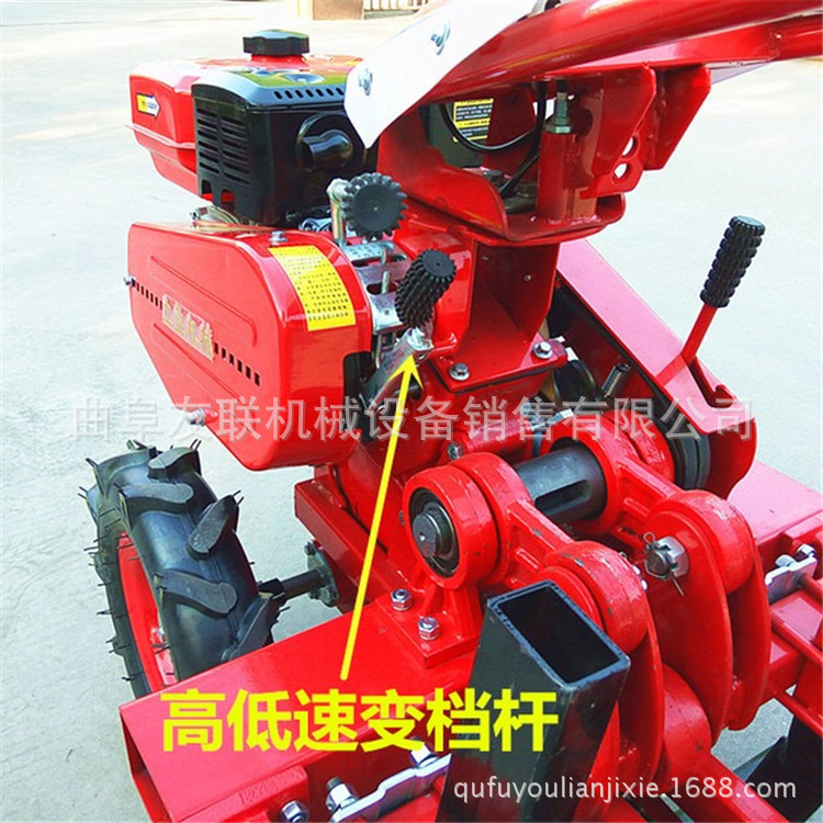 15马力标配收获机 宽幅大蒜收获机 双变数箱双离合大蒜收获机