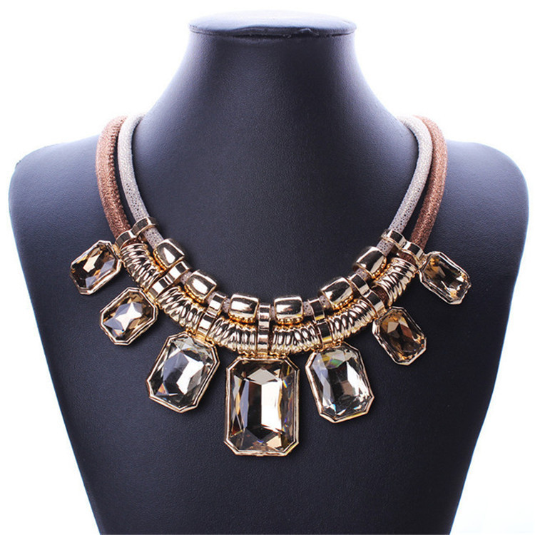 1 Piece Fashion Geometric Artificial Crystal Alloy Plating Rhinestones Women's Necklace display picture 2