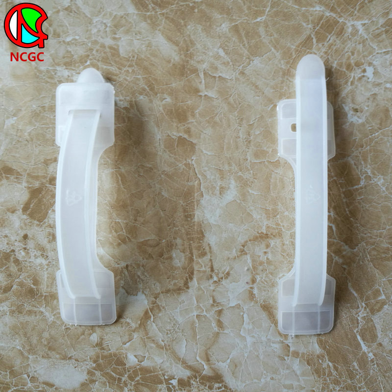 厂家生产纸箱连体提手 塑胶提手 连体扣纸箱彩箱提手提把 pe 可定