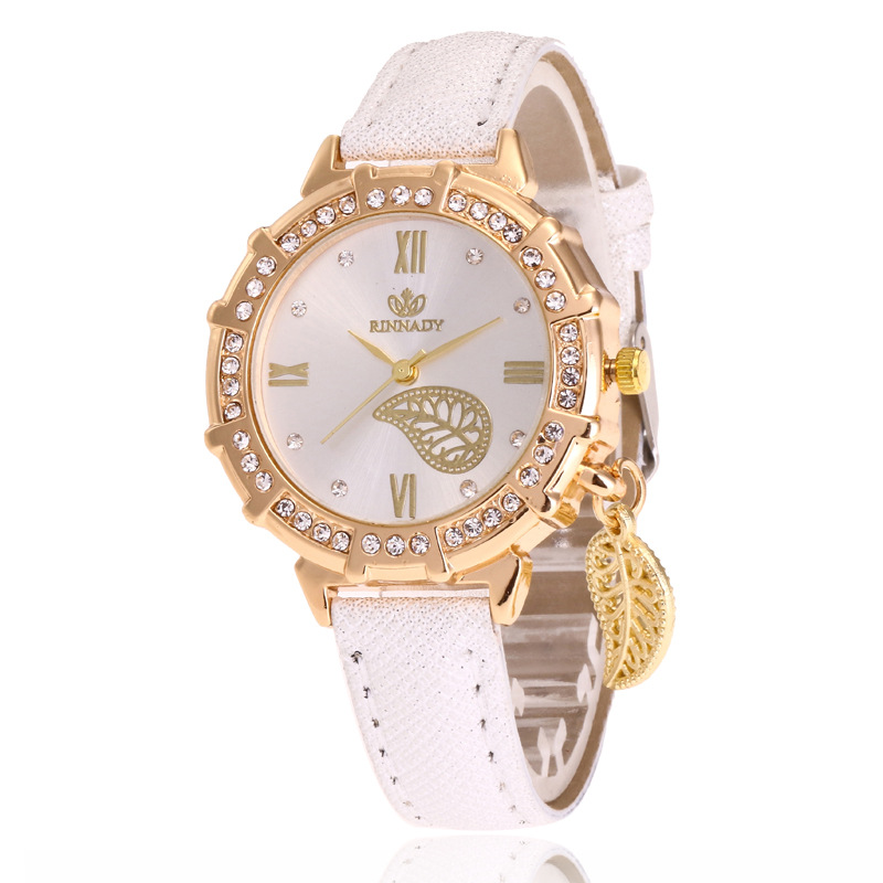 2024 Ciondolo a foglia, cintura con intarsio di diamanti, orologio casual, orologio da donna britannico alla moda con acqua romana_voghion.com