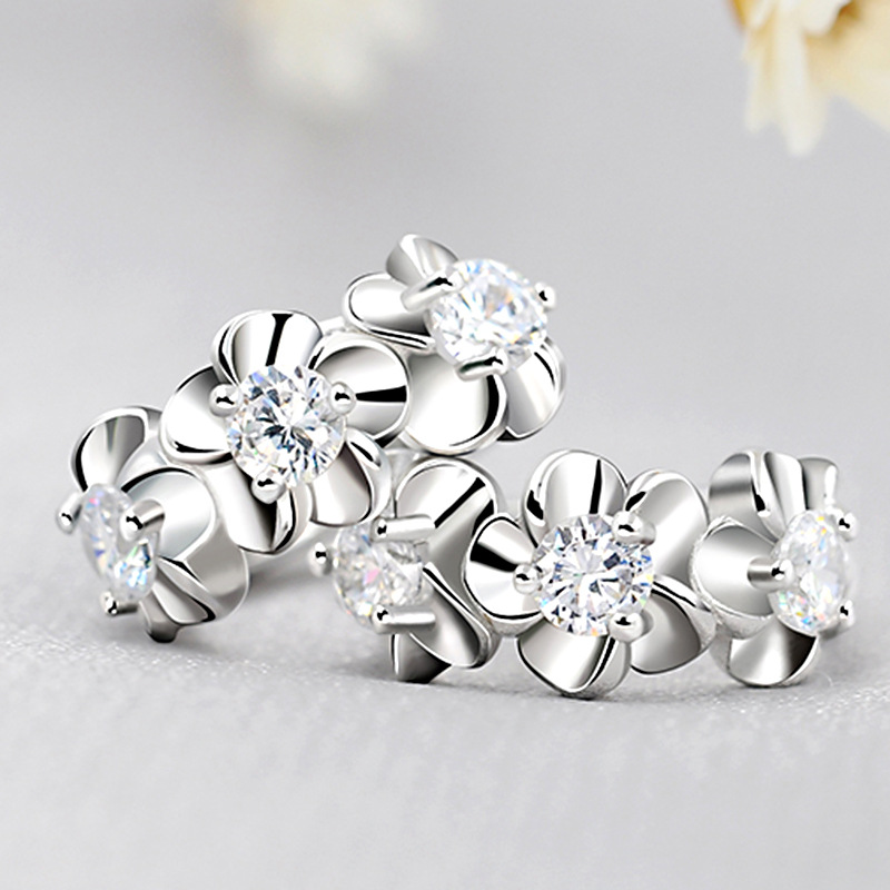 Factory wholesale s925 Sterling Silver Earrings Korean fashion Plum blossom Earrings flowers and plants Tremella Jewelry