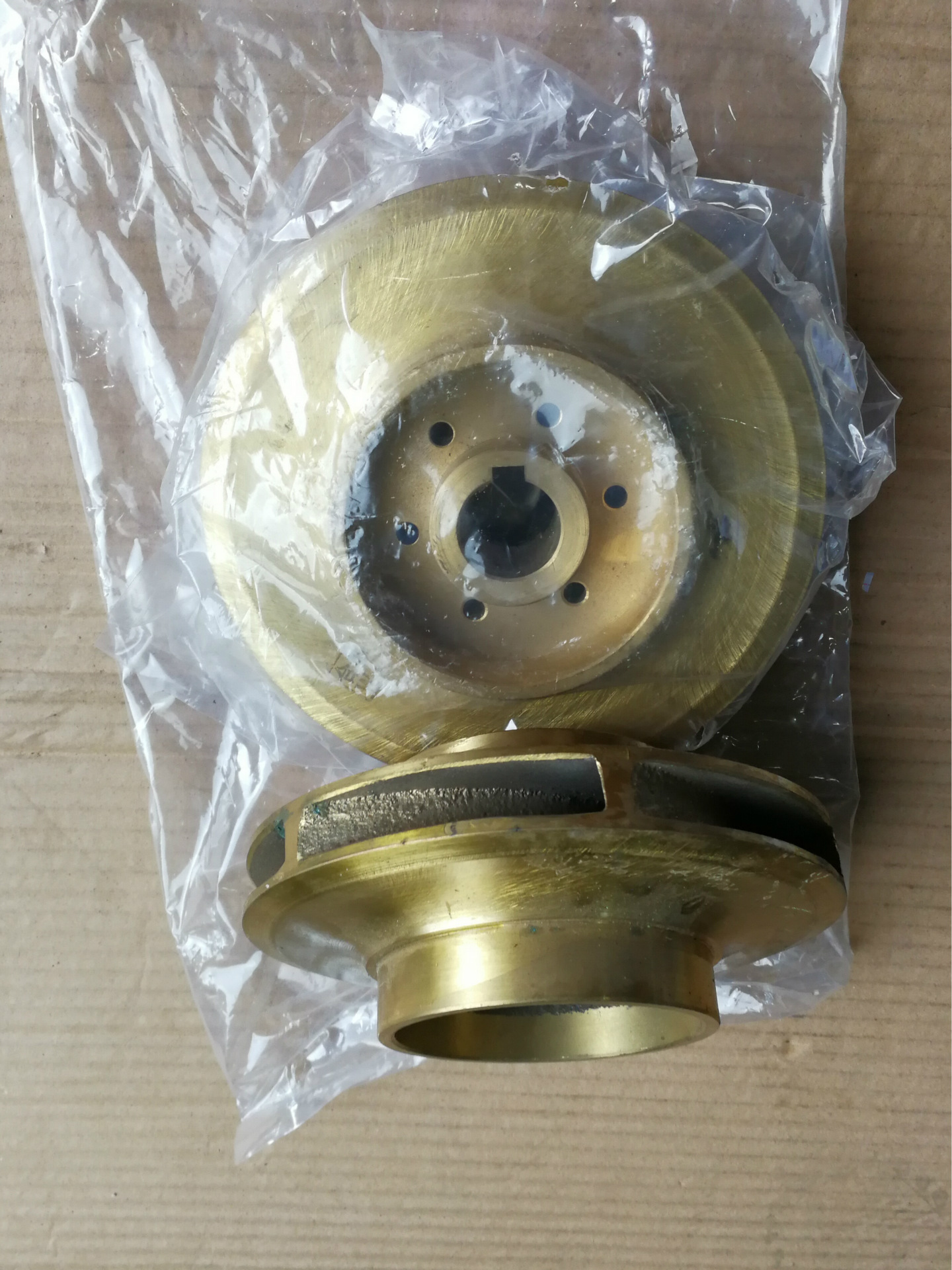 供应日本三菱S16R-MPTA发动机海水泵叶轮