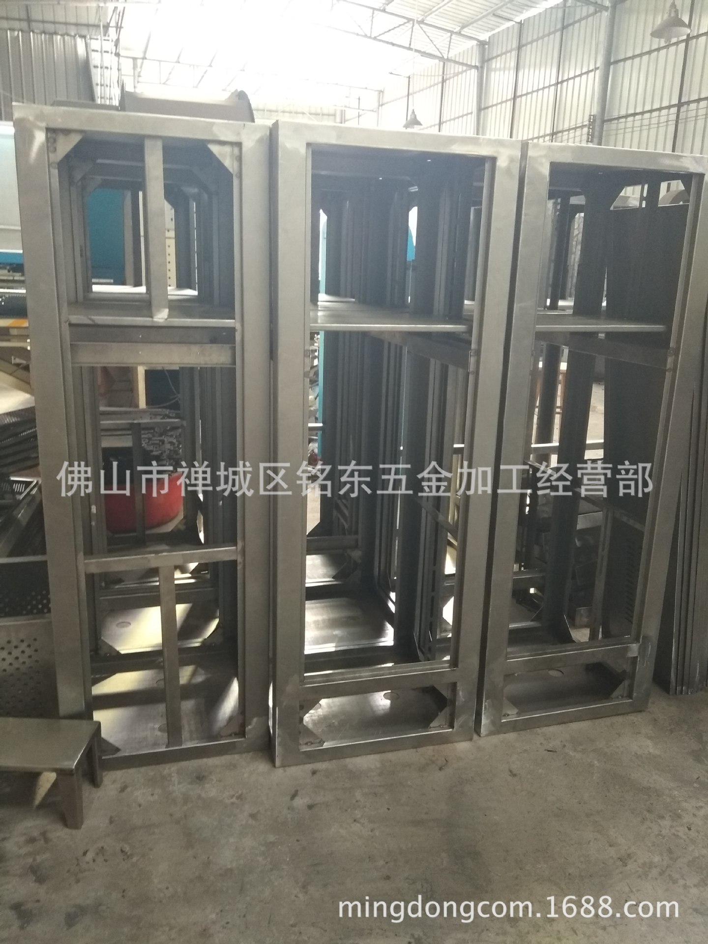 佛山铭东  不锈钢钣金 不锈钢油槽 加工定做