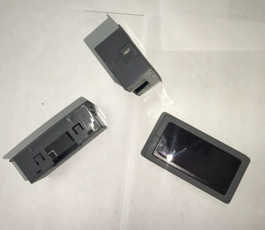 Пластиковый корпус, трехпозиционный цифровой витрина, полузакрытый.