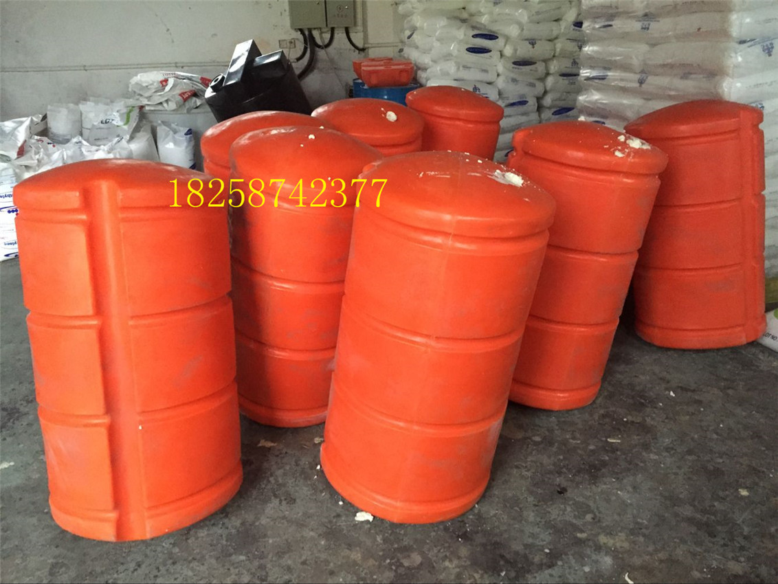 550X1000拦污塑料浮筒