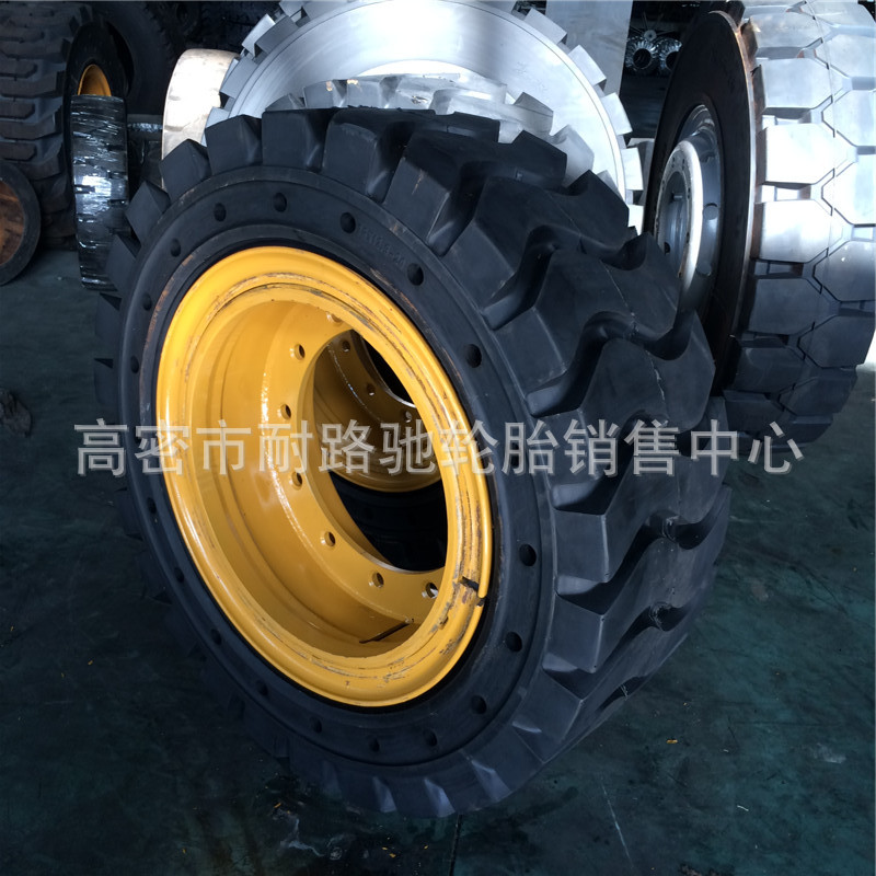 矿井工程机械实心轮胎36x12.5-20 36*12.5-20聚氨酯填充轮胎钢圈