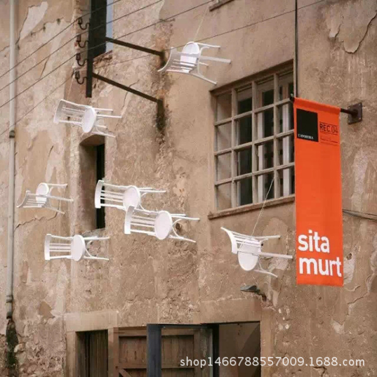 ���ⴴ�������ƿռ������Ƶ���н���װ��Ʒ�������γ�����