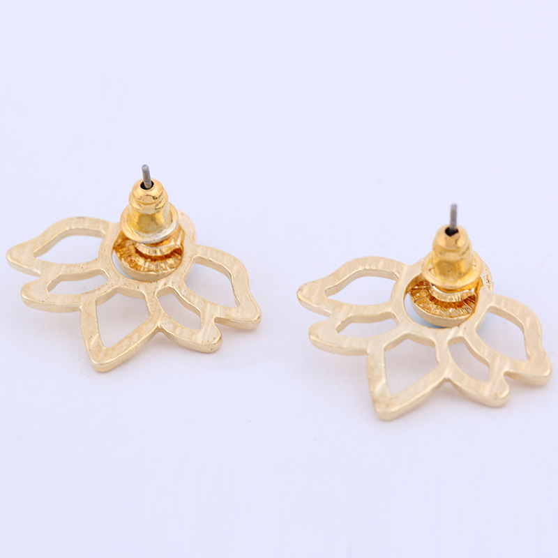 Labret stud lip piercing jewelry styling detail