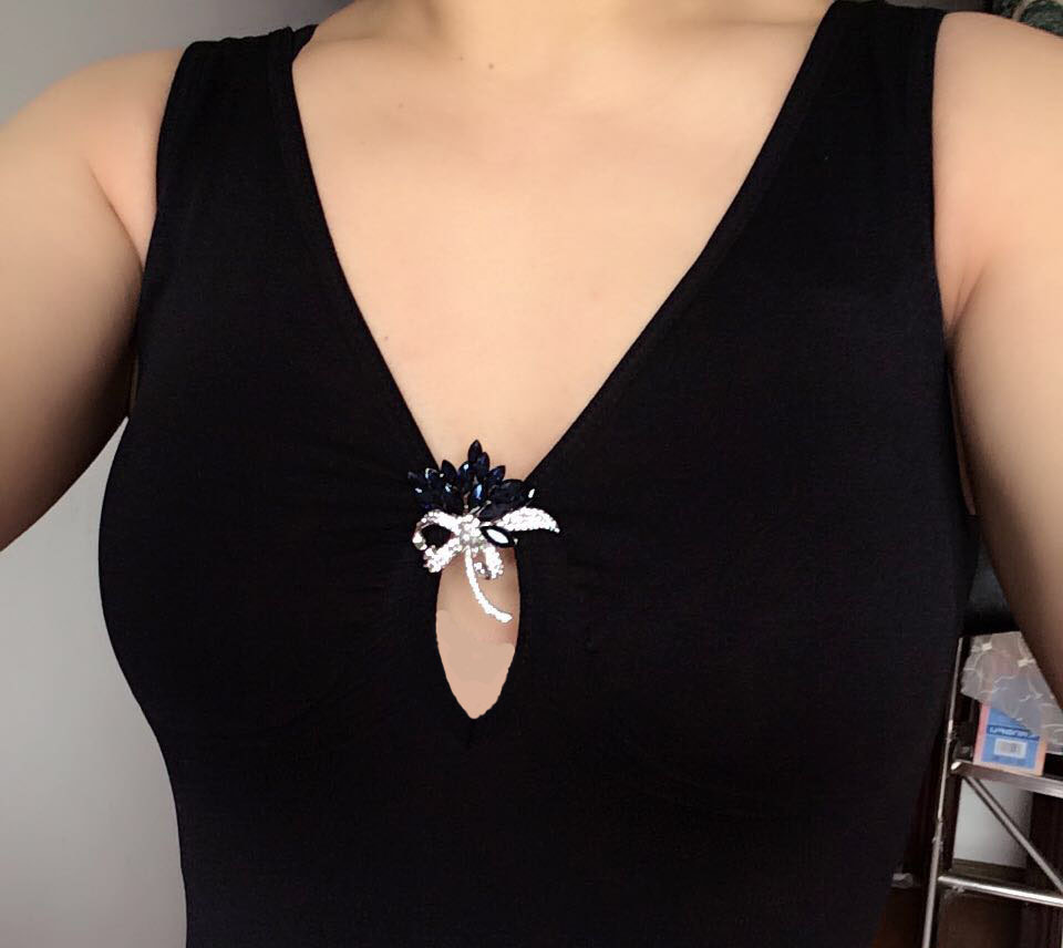 V字领塑身包臀修身衣带胸垫塑身背心|ru