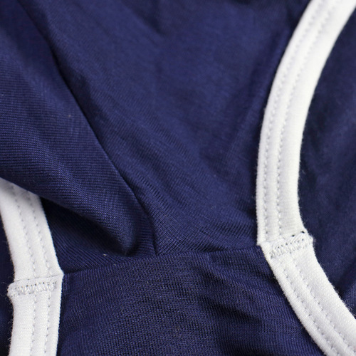 Longjiang's new men's sexy sexy briefs Modal breathable gun egg separated opening airplane pants underwear