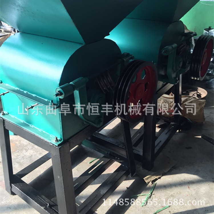 大小可调花生米碎粒机 五谷杂粮挤碎机 黄豆黑豆挤扁机视频