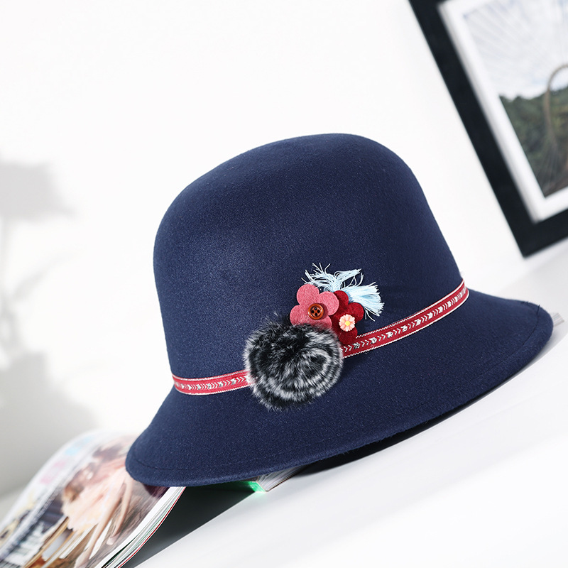 Las mujeres de otoño e invierno sombrero de lana de moda elegante decoración de la flor personalizada al aire libre cálido sombrero de cuenca estilo coreano sombrero superior entrega de una sola pieza image 11