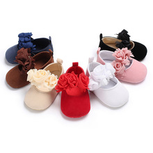 Giày em bé mùa xuân và mùa thu mới nữ công chúa kho báu giày hoa Velcro 0-1 giày đế mềm Giày em bé