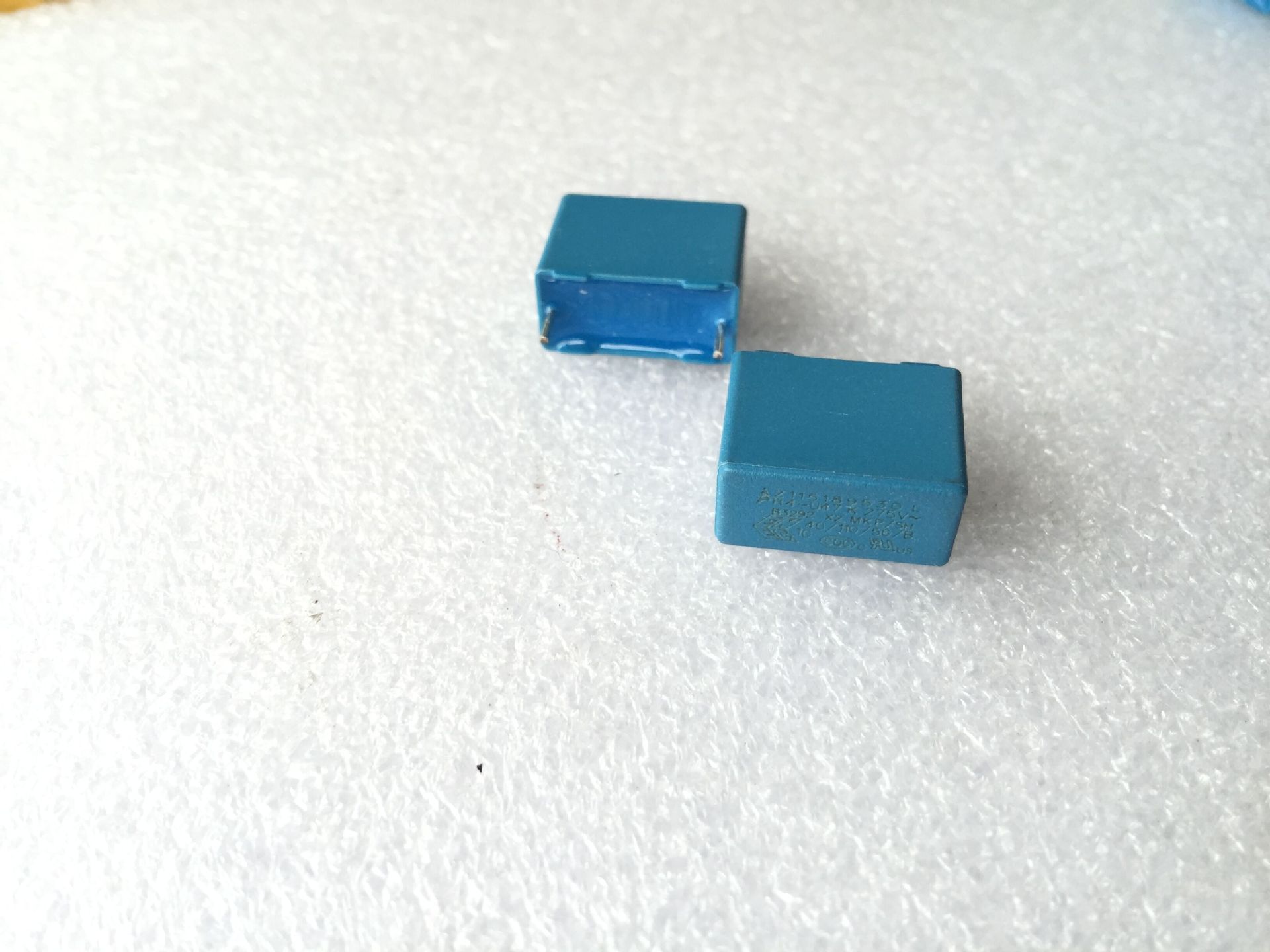 爱普科斯 275VAC474  抗干扰 X2 Y2 金属膜 聚丙烯 薄膜 安规电容