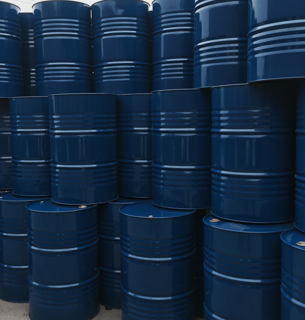 供应碳钢板铁桶柴油桶批发化工铁桶金属桶优惠中量大从优