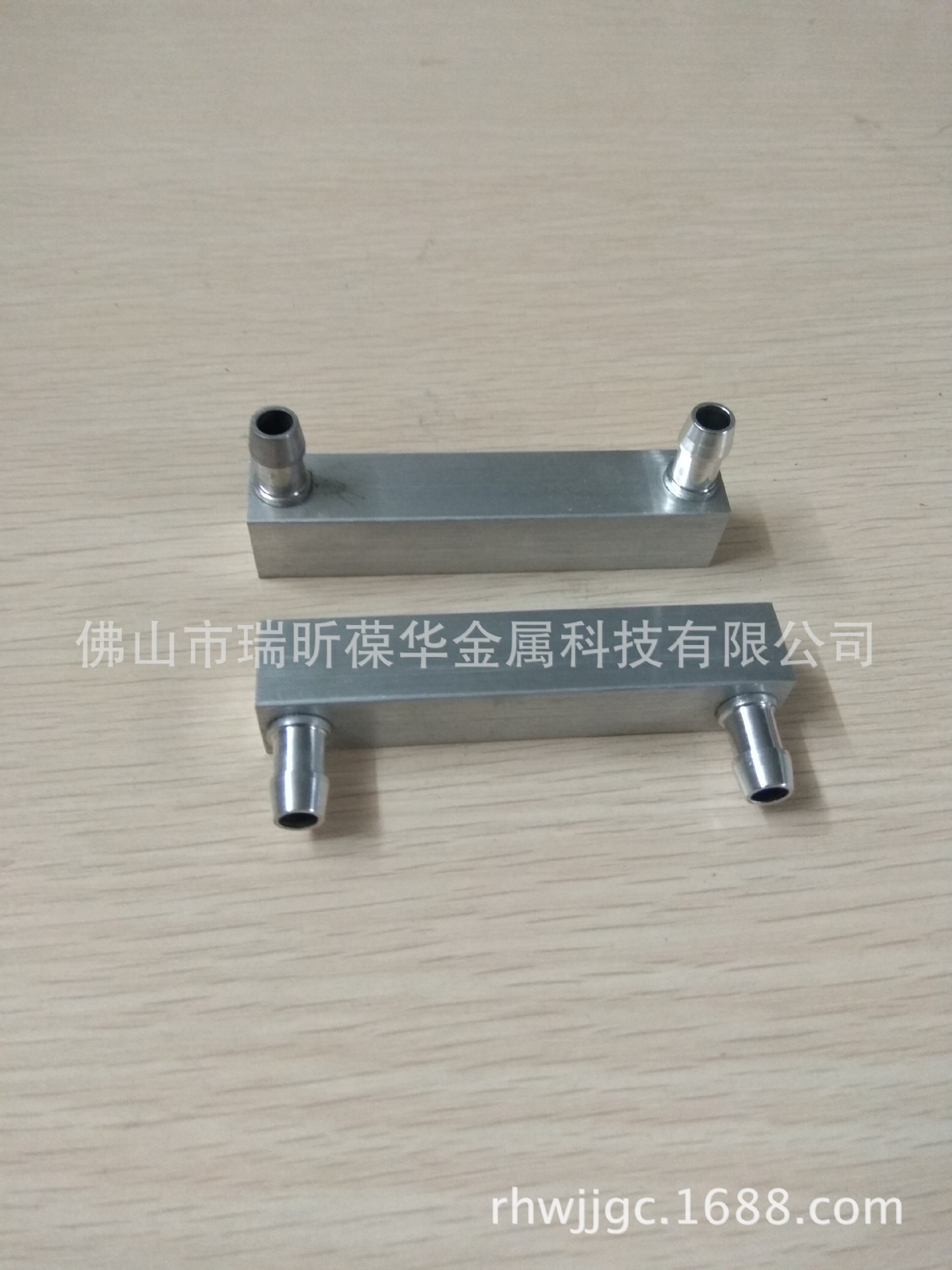 主板的CPU 北桥 和CPU供电散热 水冷头冷热交换器 主板的CPU 北桥