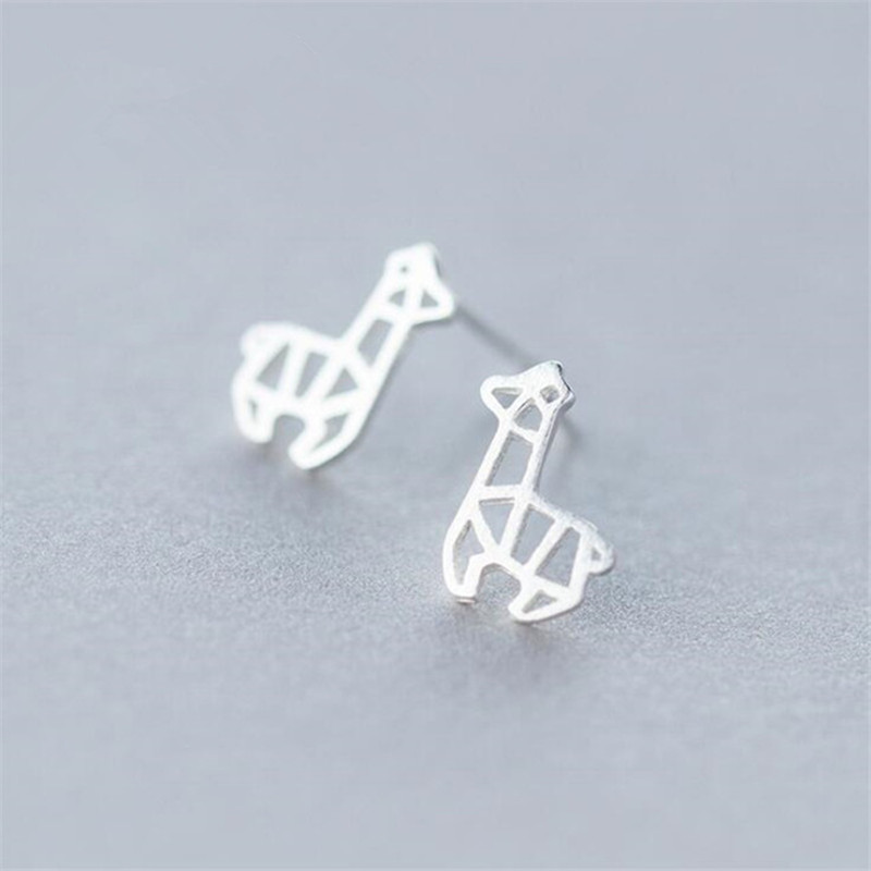 Cute Hollow Giraffe Ear Studs Alloy Gold Gold Silver Ear Studs Animal Pendientes Al Por Mayor display picture 2