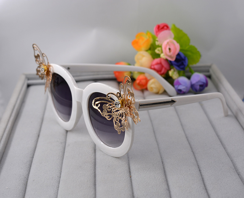 Gafas De Sol De Marca De Moda De Mariposa De Metal Barroco Para Mujer Gafas De Sol De Mujer A Prueba De Uv Para Exteriores display picture 5