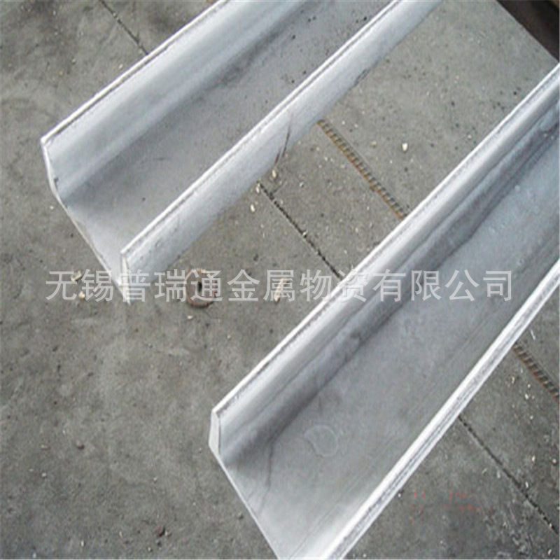 无锡供应各种规格热轧304不锈钢槽钢，焊接304不锈钢槽钢