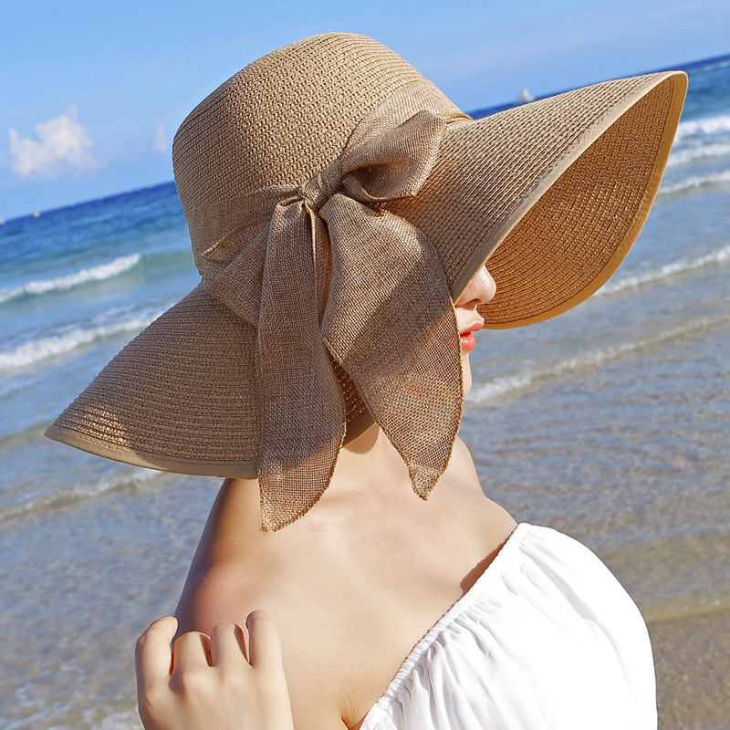 Sun Protection Straw Hat Foldable Beach Hat Wide Brim  display picture 3