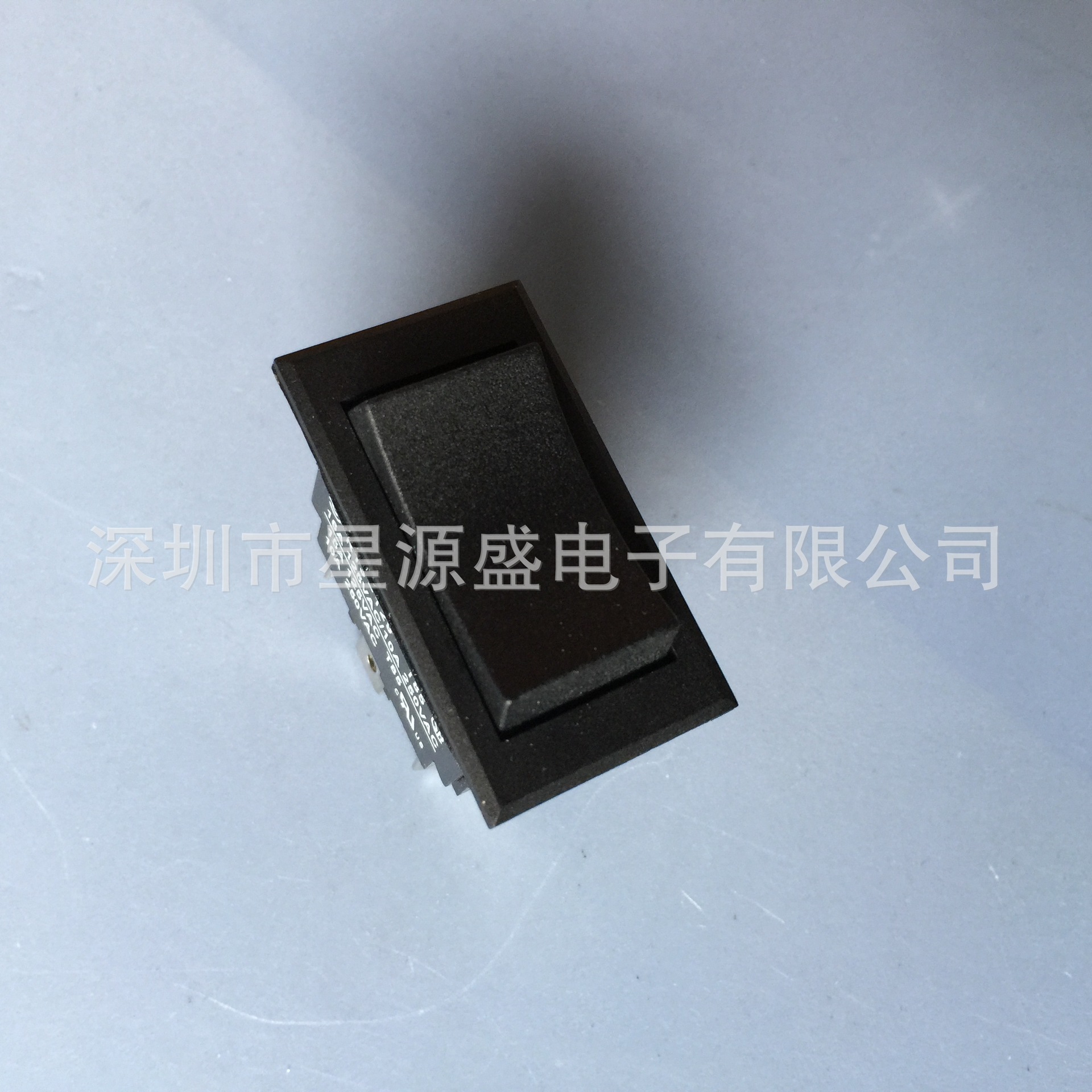 R13-129汽车改装开关车门开关台湾SCI割草机开关3脚3档无灯船型