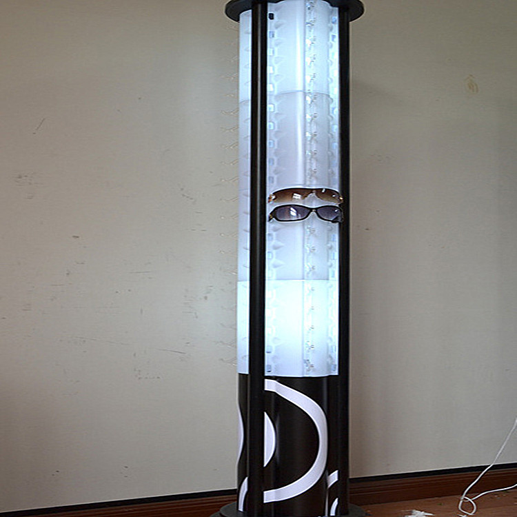 树脂板水晶勾带灯装置铝合金杆可以移动可挂60付太阳眼镜可旋转