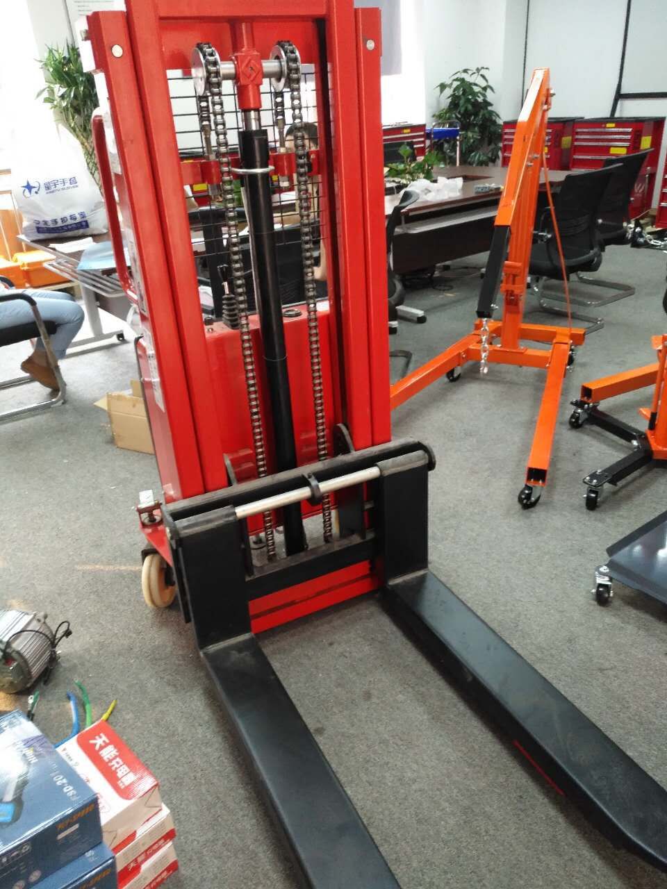 供应 1吨 1.5吨 2吨半电动堆高车 电动叉车 升高车 电瓶叉车北京