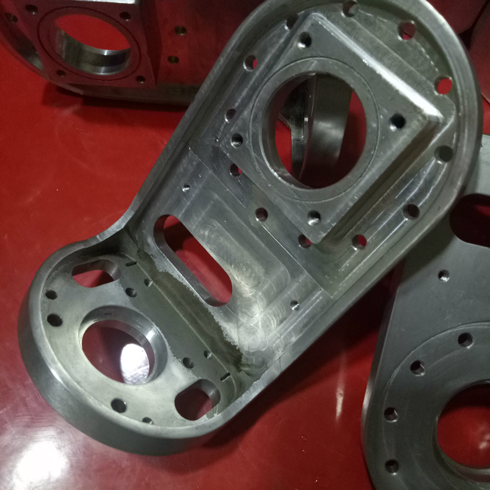 深圳18年生产厂家精密机加工批量数控车CNC非标零件车铣钻磨加工