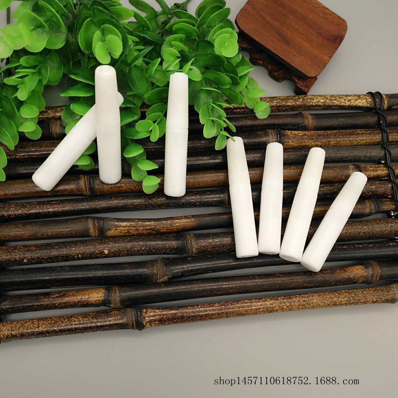 608988393580533305_副本