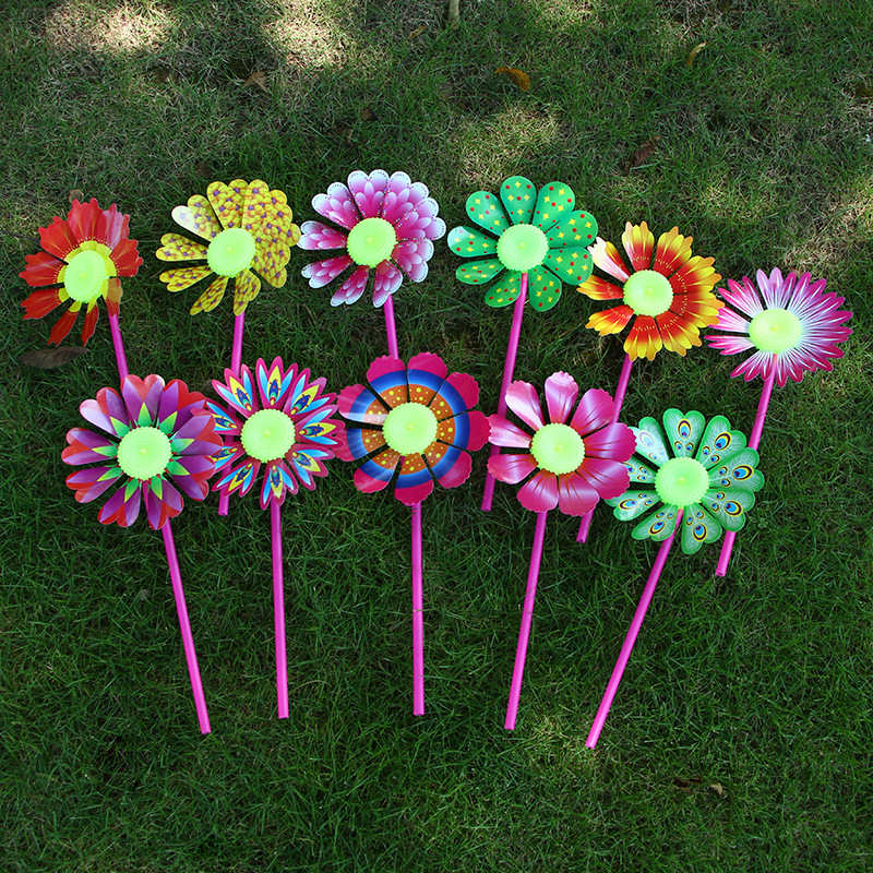 Children's traditional toys creative sunflower plastic drainage windmill stalls hot push sweep code gift