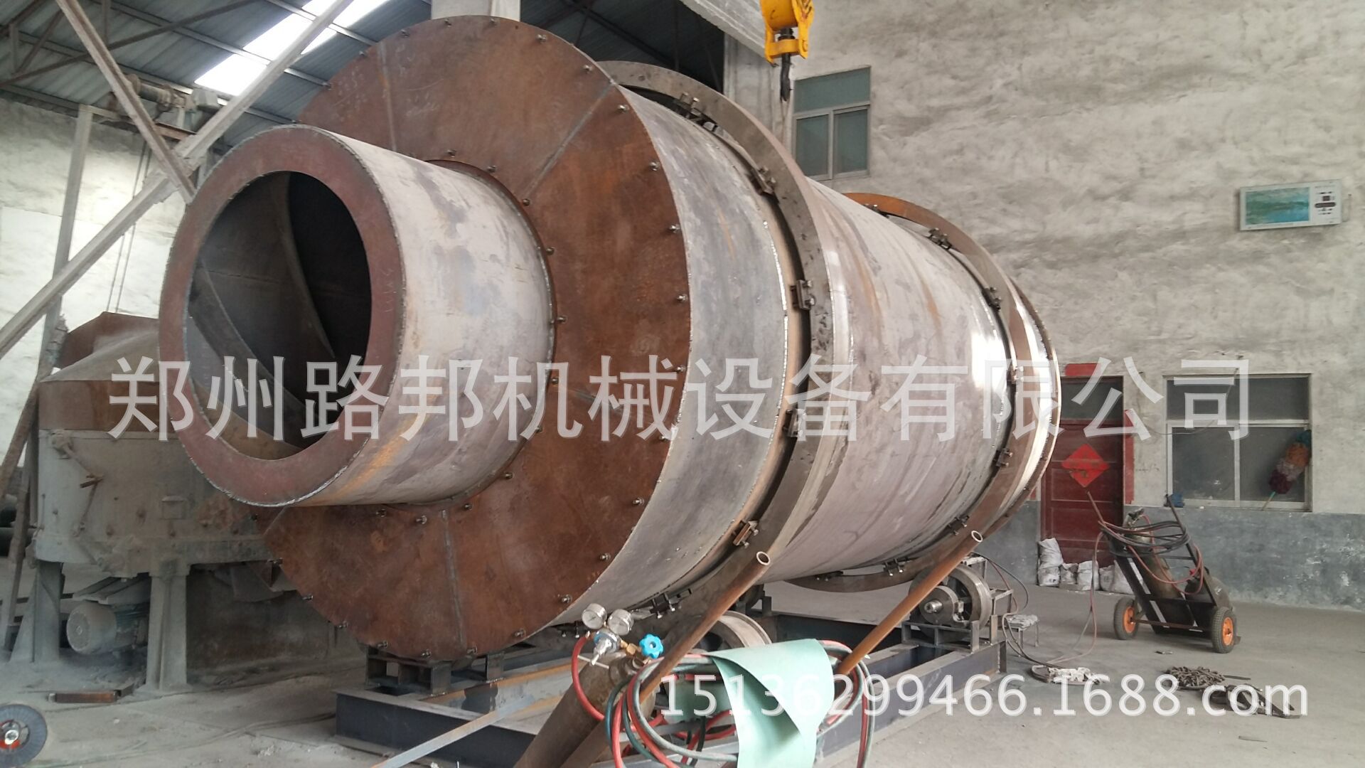 三筒烘干機(jī)車間現(xiàn)貨