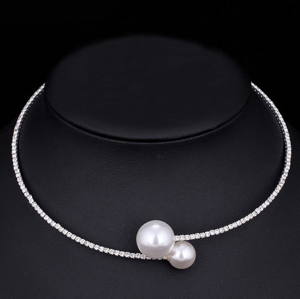 Simple Style Round Alloy Artificial Crystal Artificial Pearls Women's Bracelets Necklace Jewelry Set display picture 4