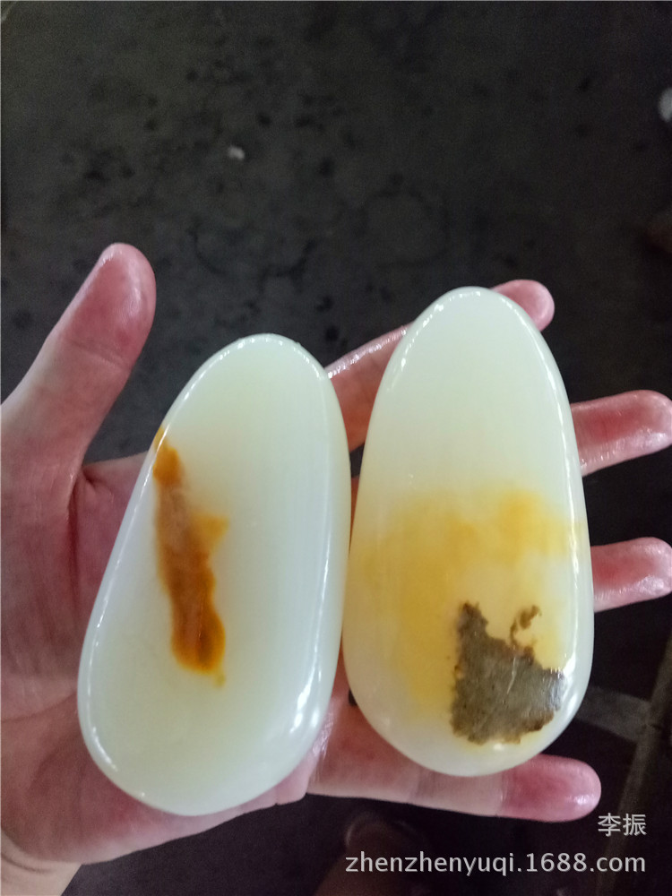 신장 허톈 백옥 양고기 지방 백옥 가죽 손 놀이 씨앗 재료 원래 돌 원래 가죽 손 손잡이 특별 가격