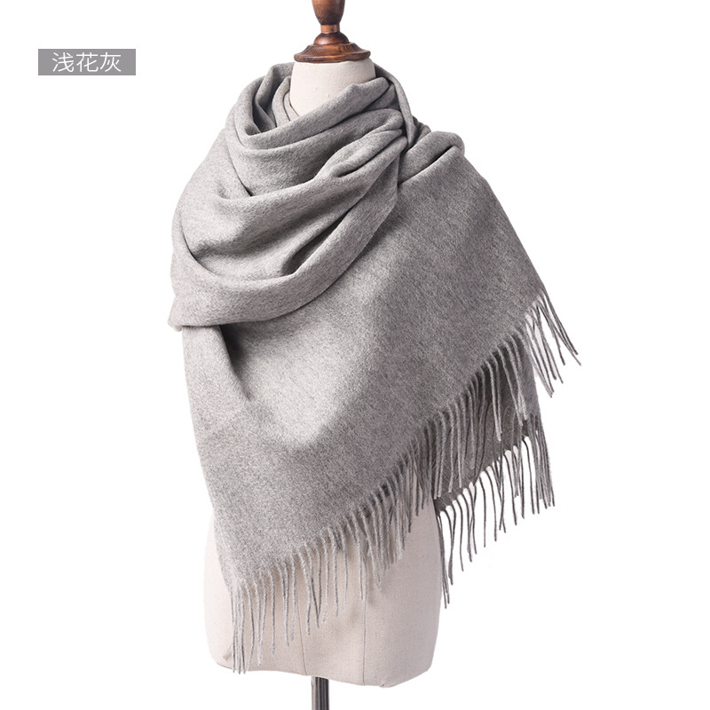 가벼운 꽃 애쉬