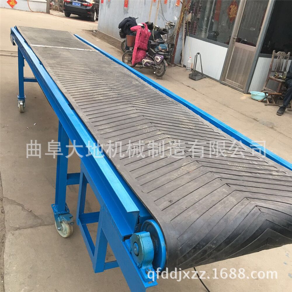 大地专业制作打包物料皮带输送机 移动式稻草捆装车皮带输送机
