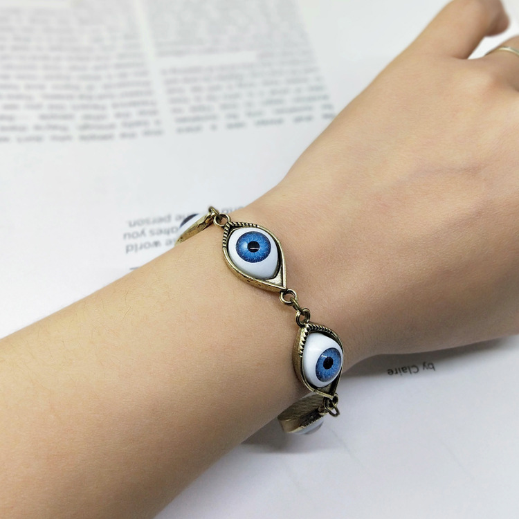 Casual Cool Style Devil's Eye Alloy Plating Inlay Resin Women's Bracelets display picture 1