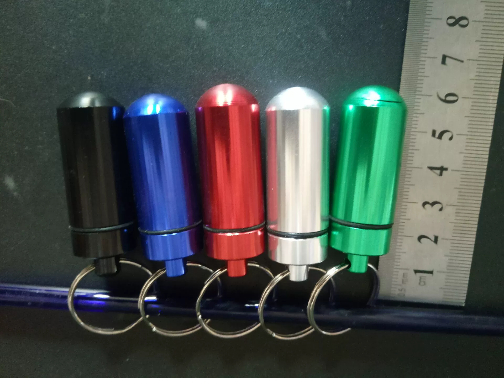 Metal keychain