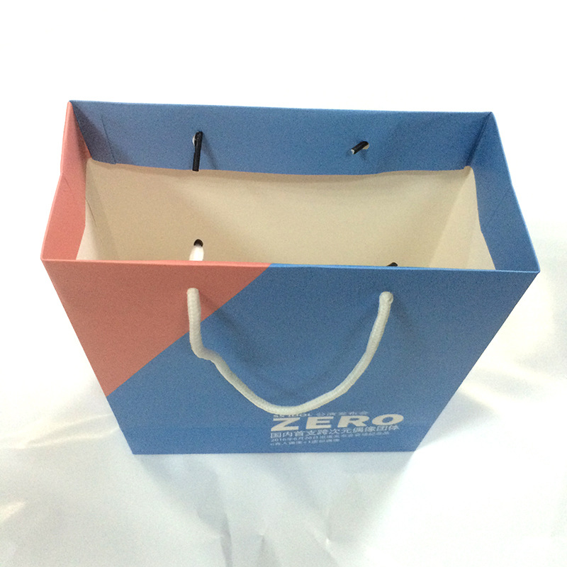 手提纸袋牛皮纸袋白卡纸袋厂家生产250克双铜版纸袋购物袋