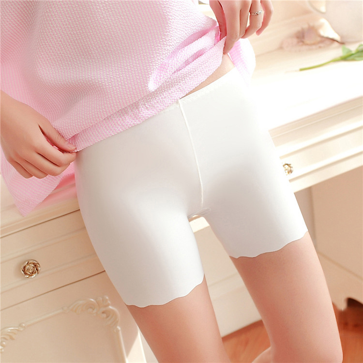 Spring and summer Borneol No trace Plus crotch Safety trousers Underwear one Lotus leaf Anti emptied Primer Three minutes of pants