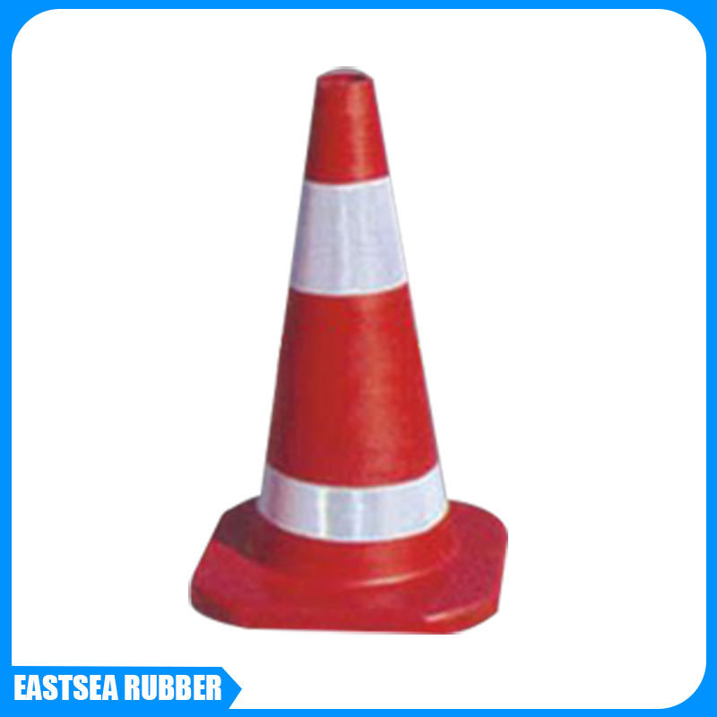 现货销售橡胶路锥 交通专用路锥 塑料警示路锥 便携式路障路锥