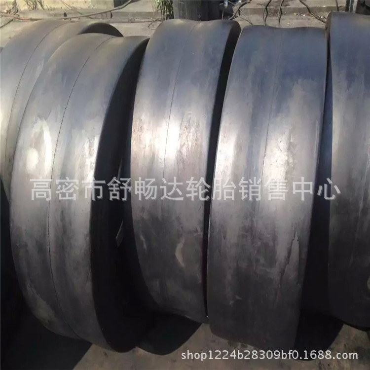现货销售13/80-20 压路机轮胎 光面轮胎