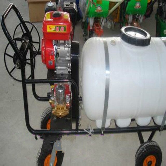 大型自走打药施肥车 自走喷药车价格 农药喷洒车