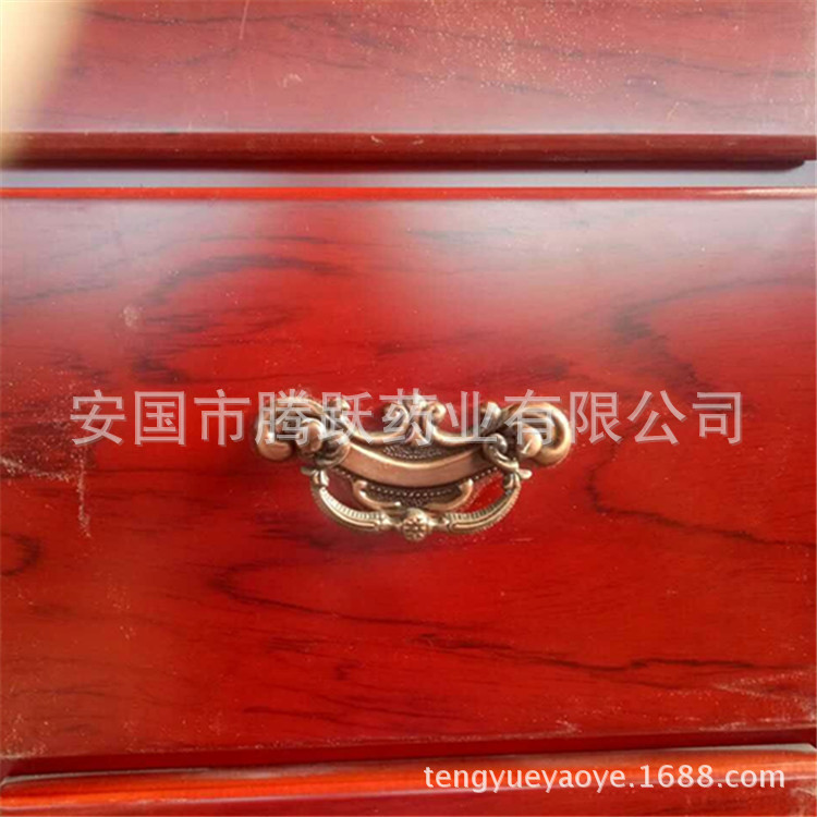 Solid Camphor Pine Chinese Medicine Cabinet 52 Drawer Herbal Storage Chest for Clinics and Home Apothecaries key features