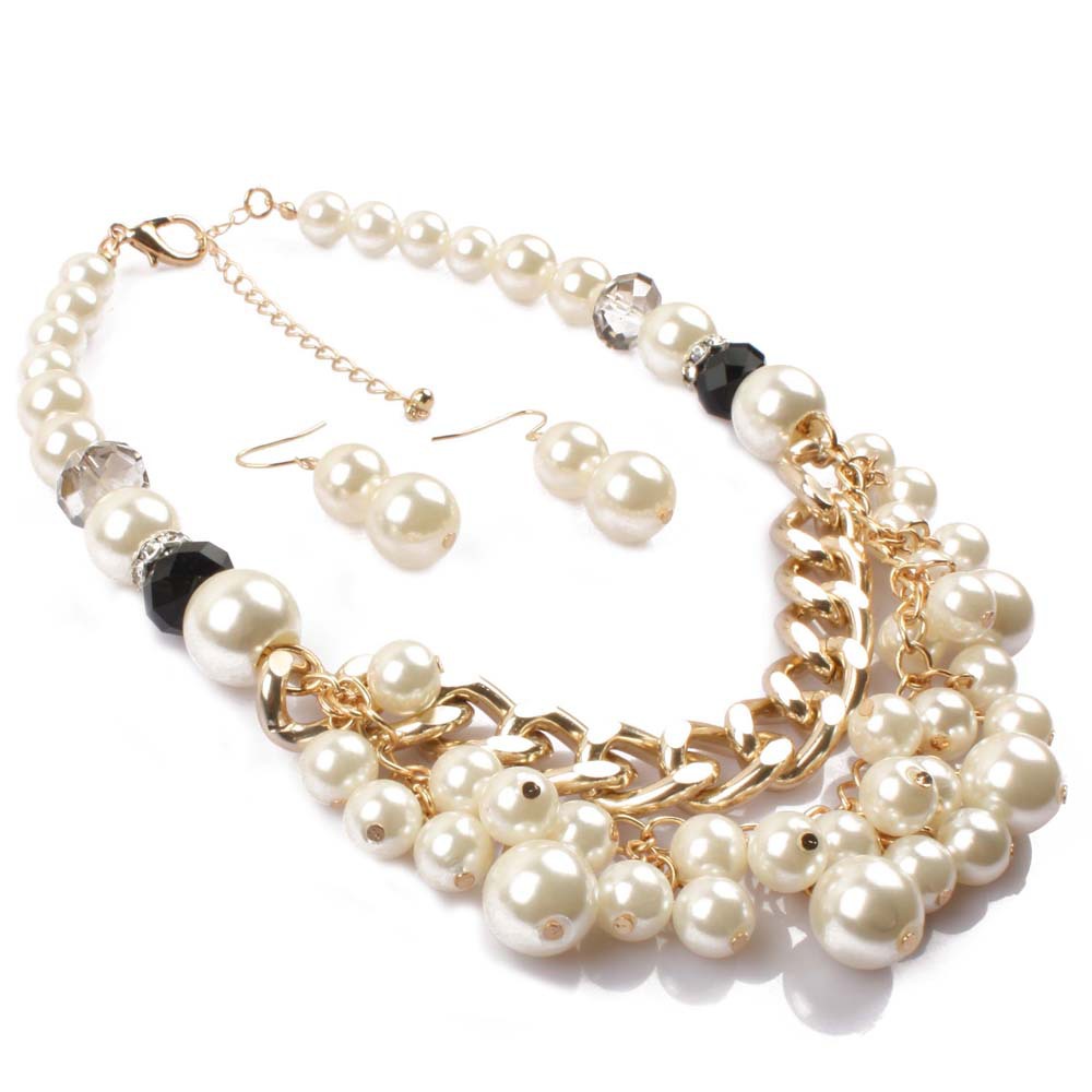 Multi-layer Necklace Hand-studded Woven Imitation Pearl Necklace Clavicle Chain display picture 5