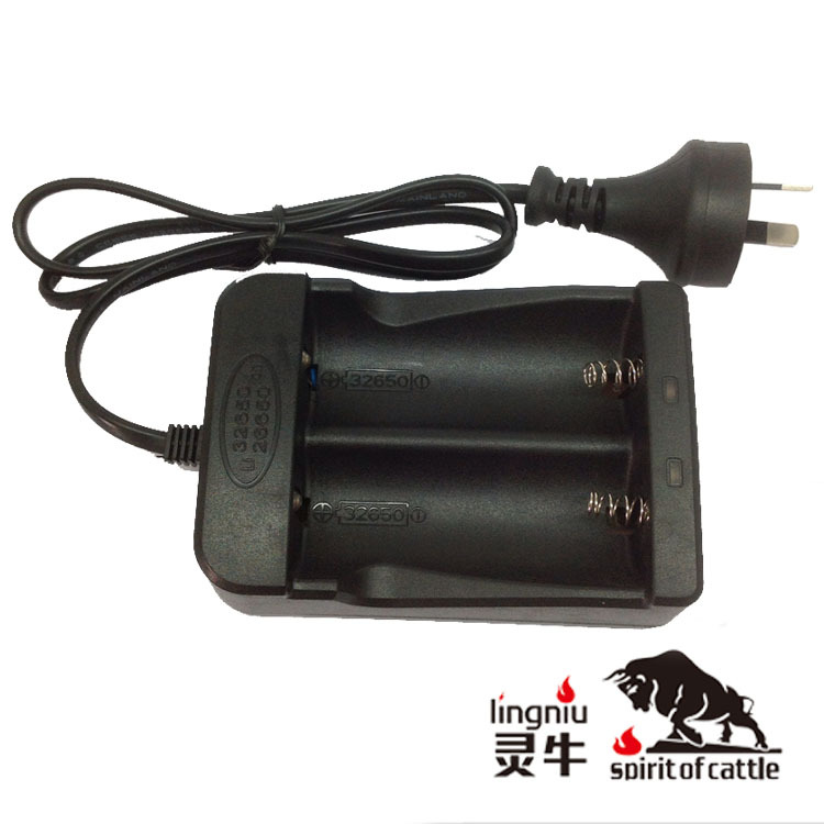 32650澳规双槽 CE认证 4.25V1A 26650 18650电池充电器  工厂直供