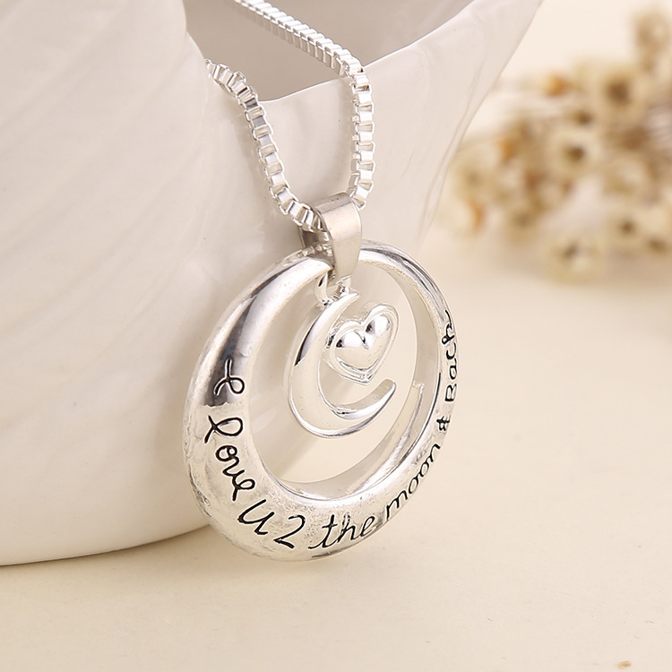 Bijoux Populaires Je T'aime Àle Collier Coeur Moonandback Collier Soleil Lune Gros Nihaojewelry display picture 2