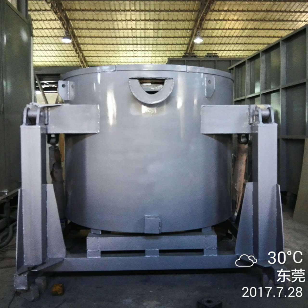 广东熔铝炉专业厂家 可倾式熔炼保温炉 自动倒铝水熔化炉